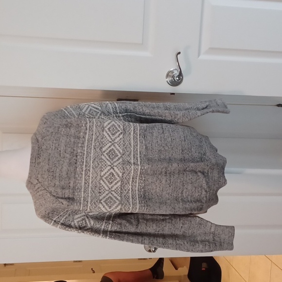 💙🌺Gray Patterned Men's Sweater - Picture 5 of 9